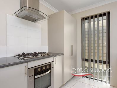 6/13 Craig Street, Mundaring WA 6073