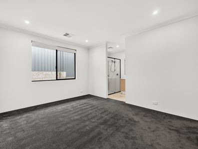 56 Lillypilly Loop, Sinagra WA 6065