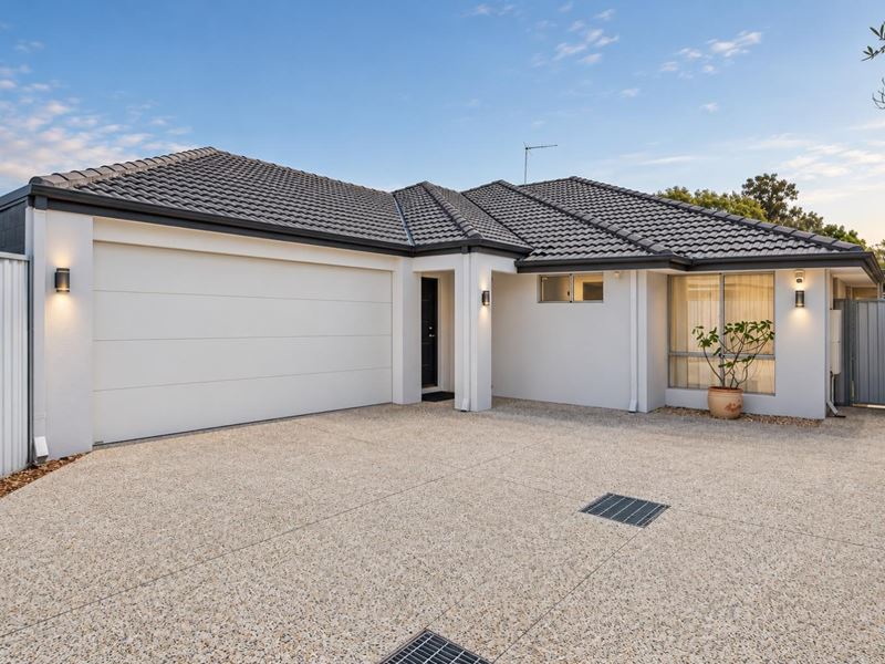 66A Henning Crescent, Manning WA 6152