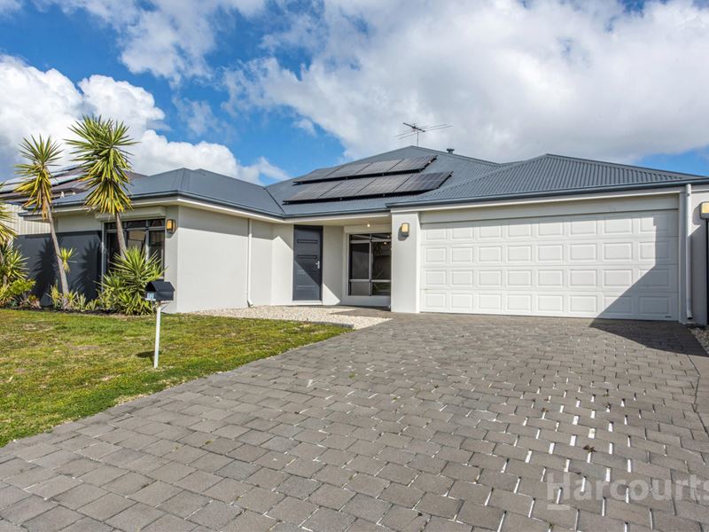 12 Medinah Street, Meadow Springs WA 6210