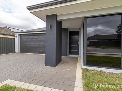12 Nesbit Drive, Haynes WA 6112