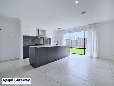 13 Sida Street, Wandi WA 6167