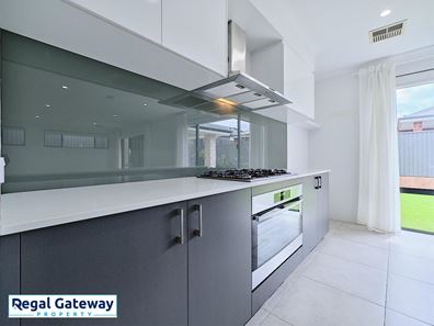 13 Sida Street, Wandi WA 6167