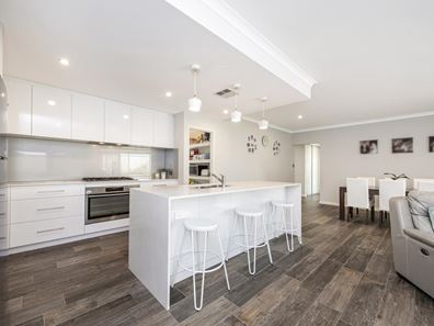 4 Eden Way, Secret Harbour WA 6173