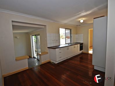 19 Earls Court, Thornlie WA 6108
