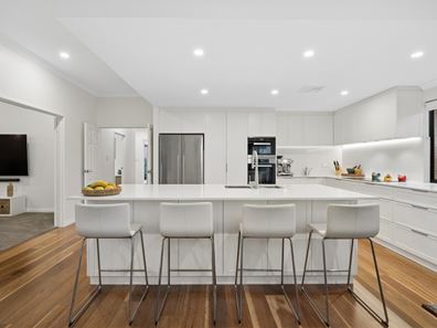 99 Sunbury Road, Victoria Park WA 6100