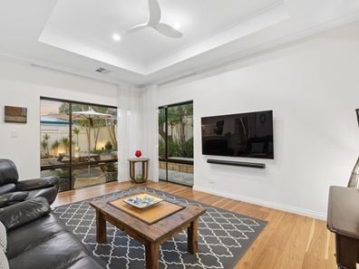 99 Sunbury Road, Victoria Park WA 6100