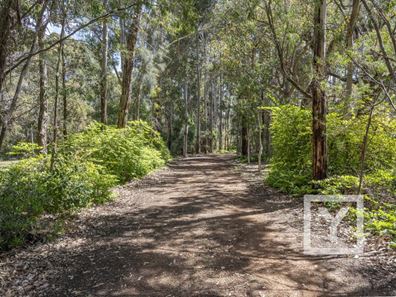 80 Lagoon Drive, Yallingup WA 6282
