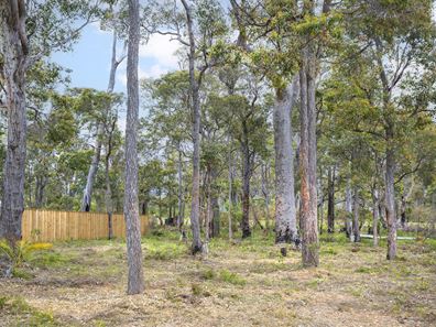2 Honeysuckle Glen, Cowaramup WA 6284
