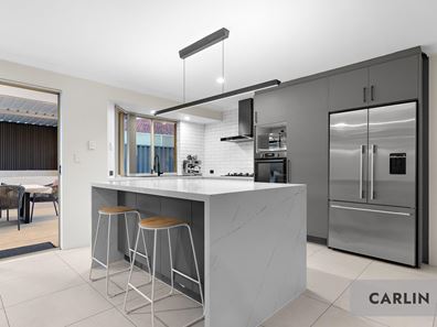 5 Minyon Circuit, Atwell WA 6164