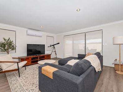 80 Greenpoint Way, Hilbert WA 6112