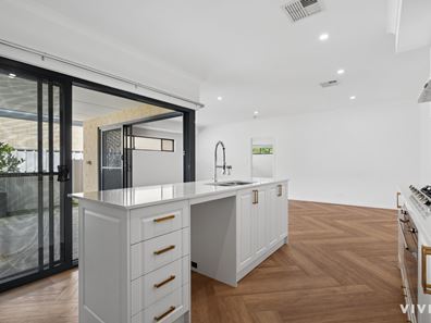 66A Vahland Avenue, Riverton WA 6148