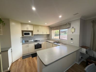 17 Hampton Court, Collie WA 6225