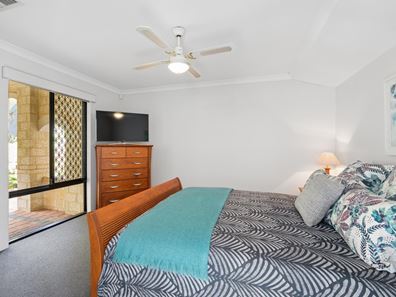 22 Woodland Dale, Canning Vale WA 6155