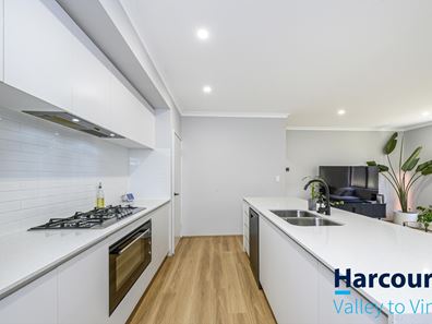 8 Winjeel Road, Bullsbrook WA 6084