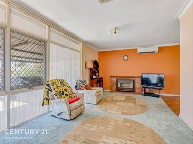 9 Earls Court, Thornlie WA 6108