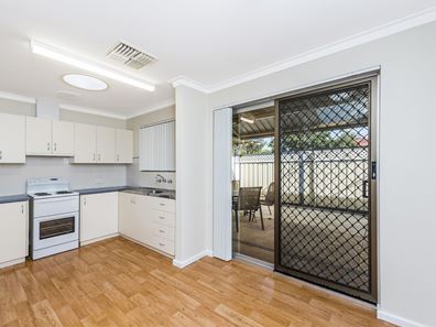 4/10 Houtmans Street, Shelley WA 6148