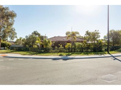 82 Counsel Road, Coolbellup WA 6163