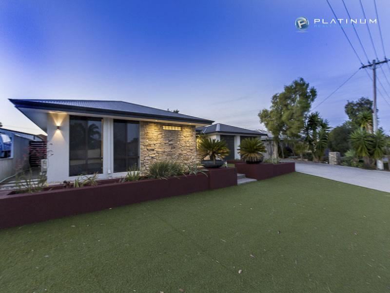 5 Lockeville Close, Beldon WA 6027