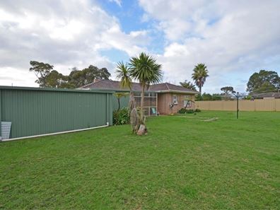 10 Oxford Street, Gledhow WA 6330