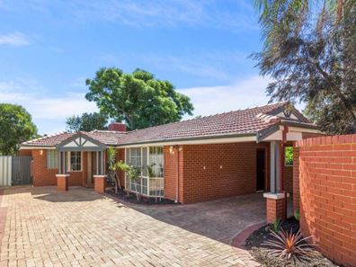 5a Klem Avenue, Salter Point WA 6152