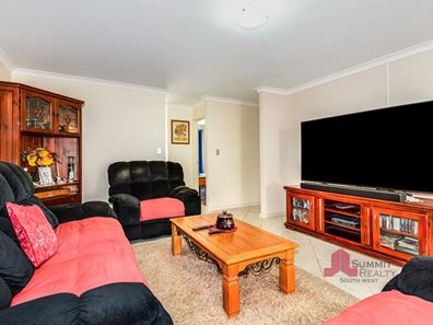 14 Mooralup Turn, Dalyellup WA 6230