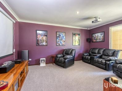 13 Imperial Court, Thornlie WA 6108