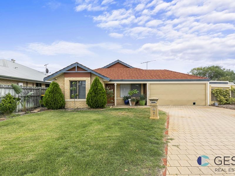 7 HOYTON CLOSE, Ellenbrook