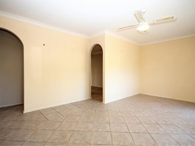 4 Trafalgar Rise, Australind WA 6233