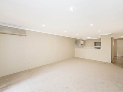 2/27 Pearson Drive, Success WA 6164