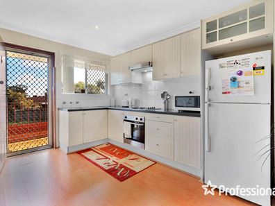 6/45 Probert Rd, Thornlie WA 6108