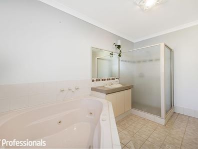 20 Ballagar Road, Byford WA 6122