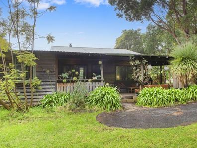 18 Tunbridge Street, Margaret River WA 6285