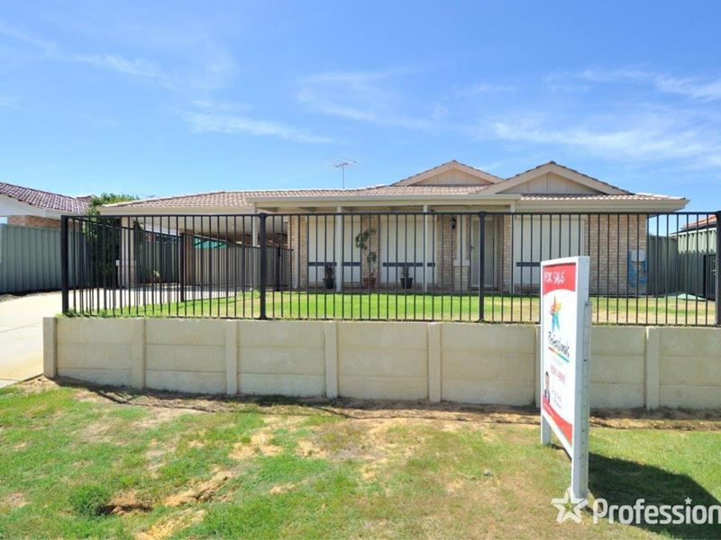 15 Jean Pierre Drive, Warnbro WA 6169