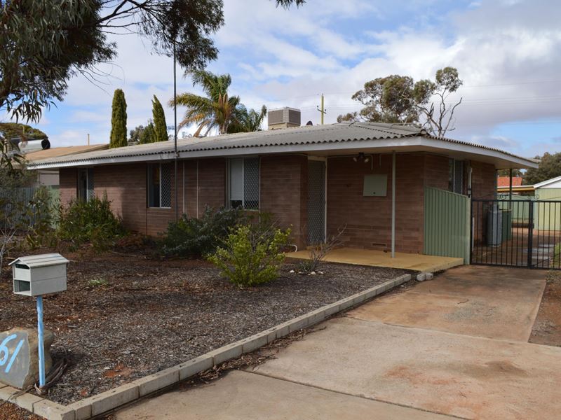 61 Callitris Road, Kambalda West