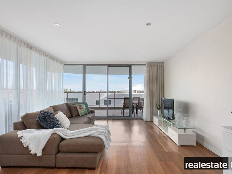 17/132 Terrace Road, Perth