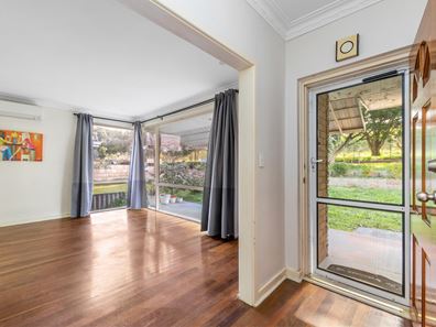 176 Hayes Avenue, Dianella WA 6059