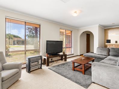 6 Killara Way, Craigie WA 6025