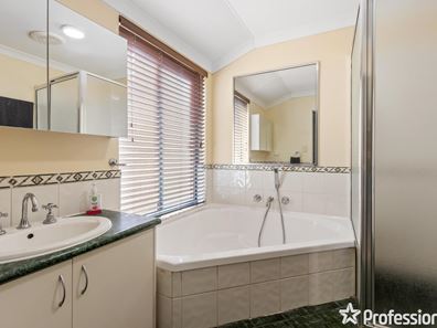 39 Planetree Pass, Canning Vale WA 6155