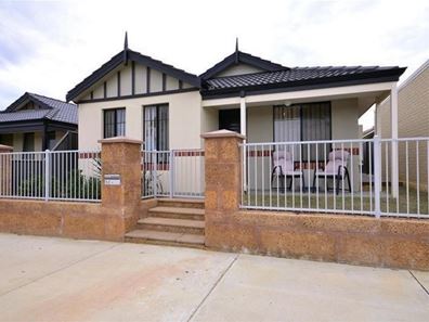 25 Grandis  Boulevard, Banksia Grove WA 6031