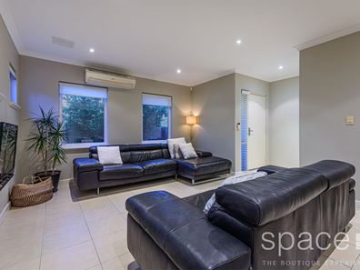 1/165 Whatley Crescent, Bayswater WA 6053