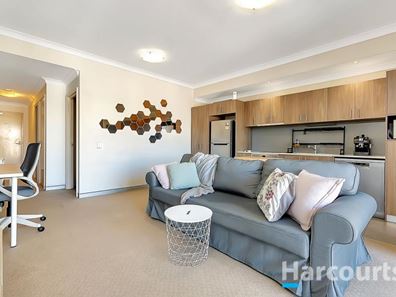 76/6 Walsh Loop, Joondalup WA 6027