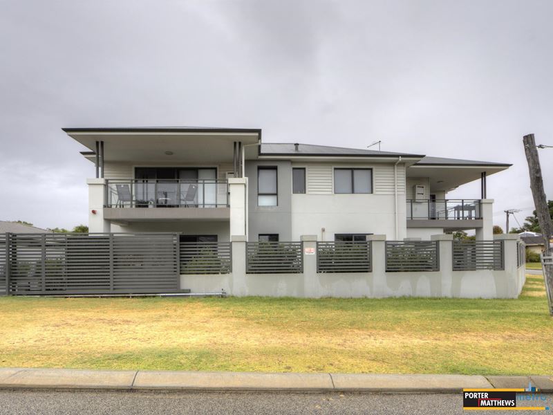 1/26 Smiths Avenue, Redcliffe