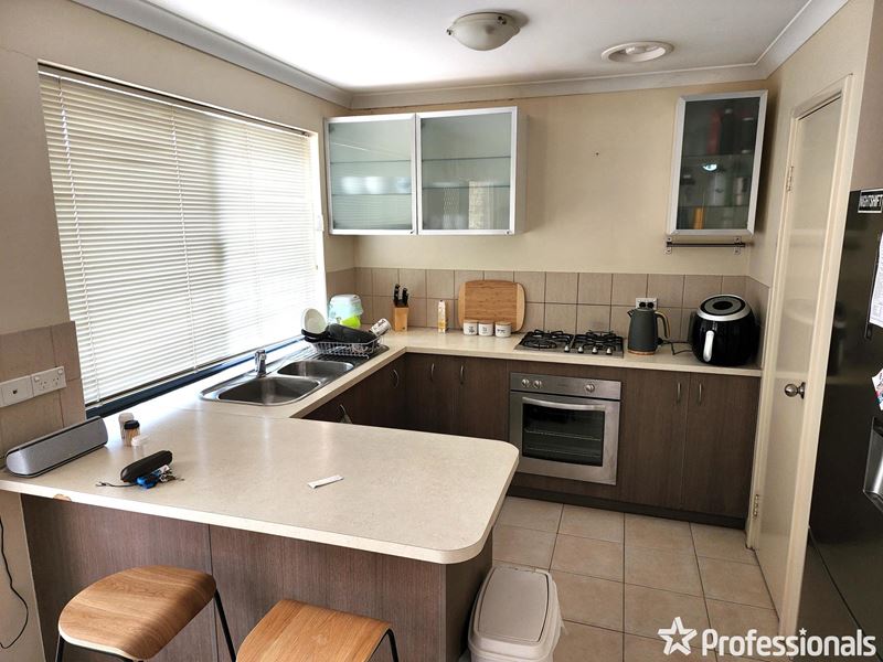 10/51 Third Avenue, Kelmscott
