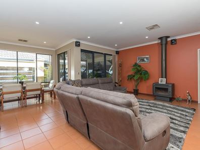 28 Rivergums Blvd, Baldivis WA 6171