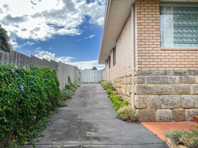 92a Safety Bay Road, Shoalwater WA 6169