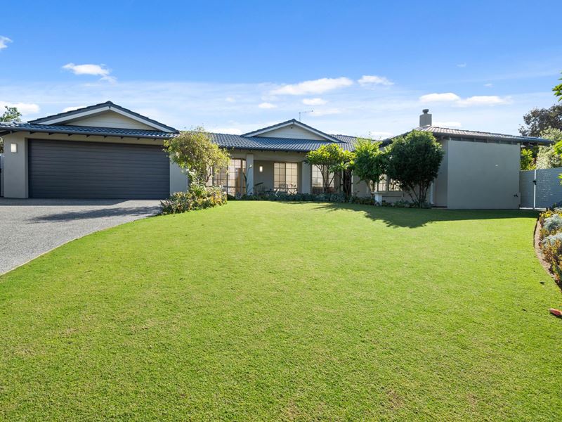 25 Lockyer Court, Duncraig WA 6023