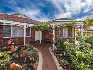 17 Fontenay Court, Port Kennedy WA 6172