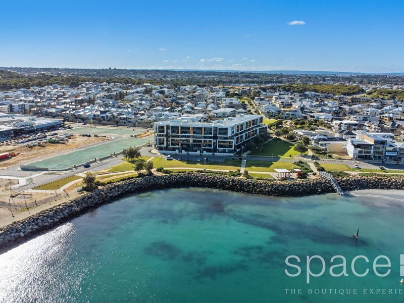 22 Napoleon Parade, North Coogee WA 6163