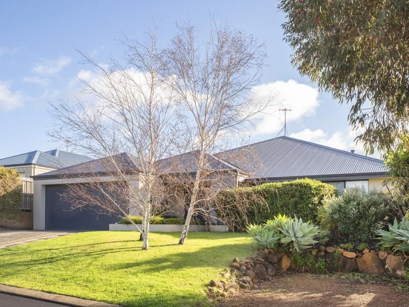 21 Charles Hine Avenue, Margaret River